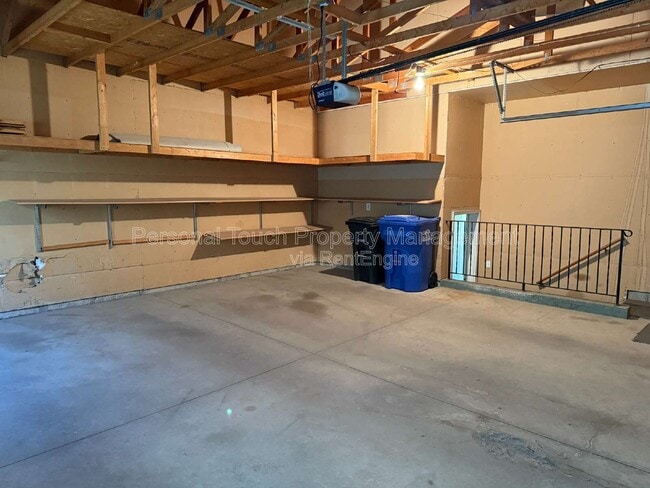 Building Photo - 3502 28th St SW