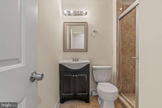 Building Photo - 1724 Master St