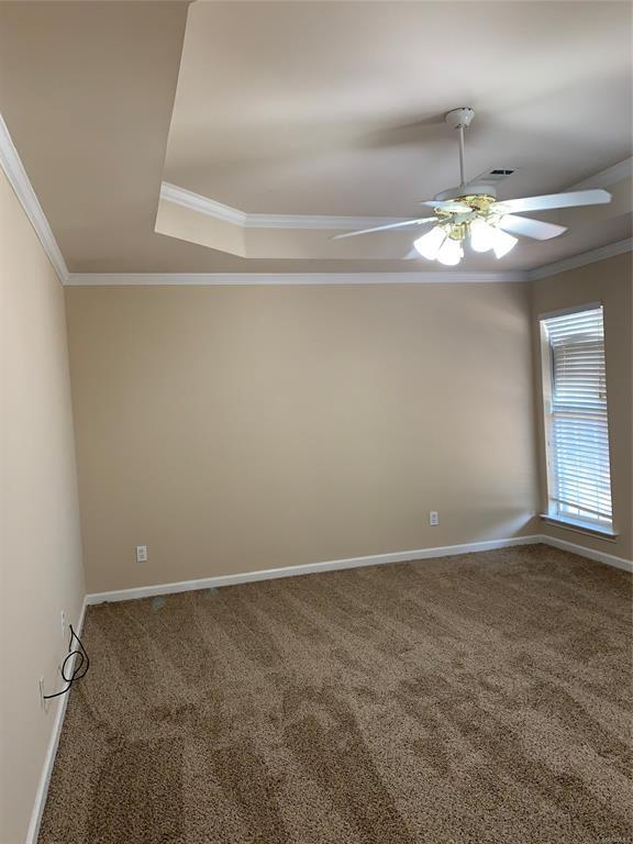 Building Photo - 131 Live Oaks Dr