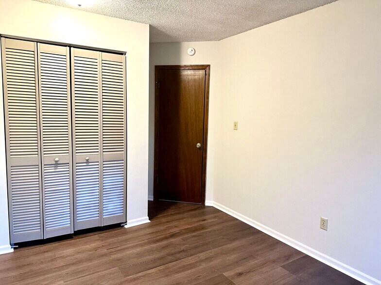 Building Photo - 1121 New Jersey St