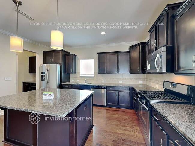 Building Photo - 7048 McLothian Ln
