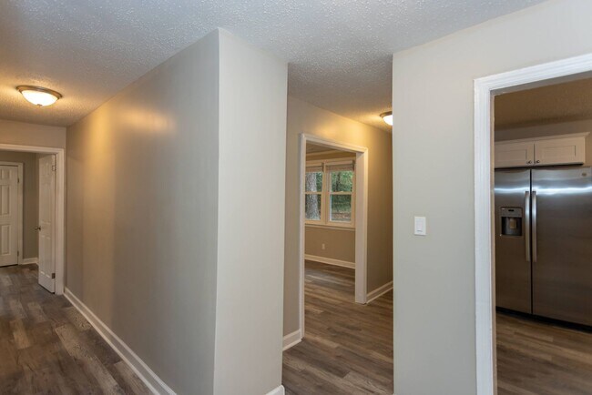 Building Photo - Welcome to this Newly Remodeled Home in a Stellar Location