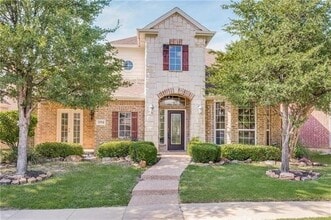 Building Photo - 3594 Lincoln Dr