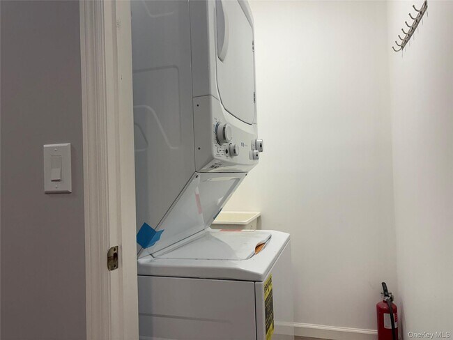 Building Photo - 43-71 161st St