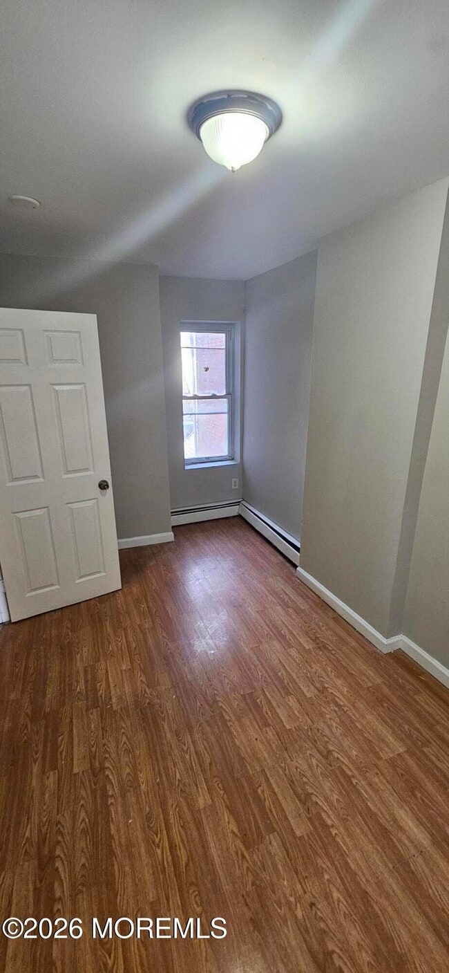 Building Photo - 540 Lamberton St