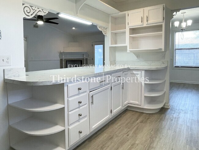 Building Photo - 7897 118th St