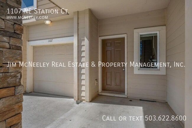 Building Photo - 1107 NE Station Ct