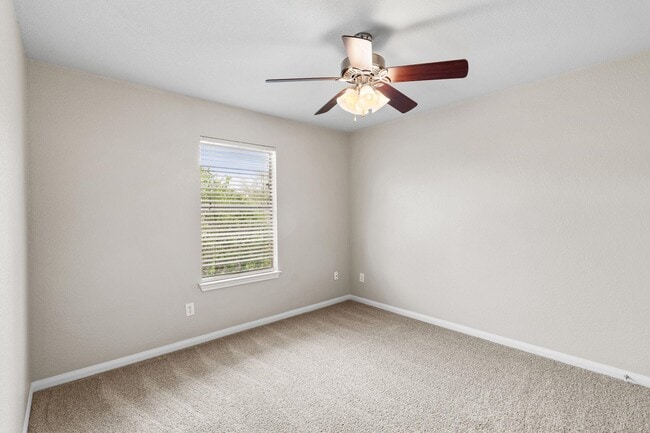 Building Photo - 113 Gregory Cove