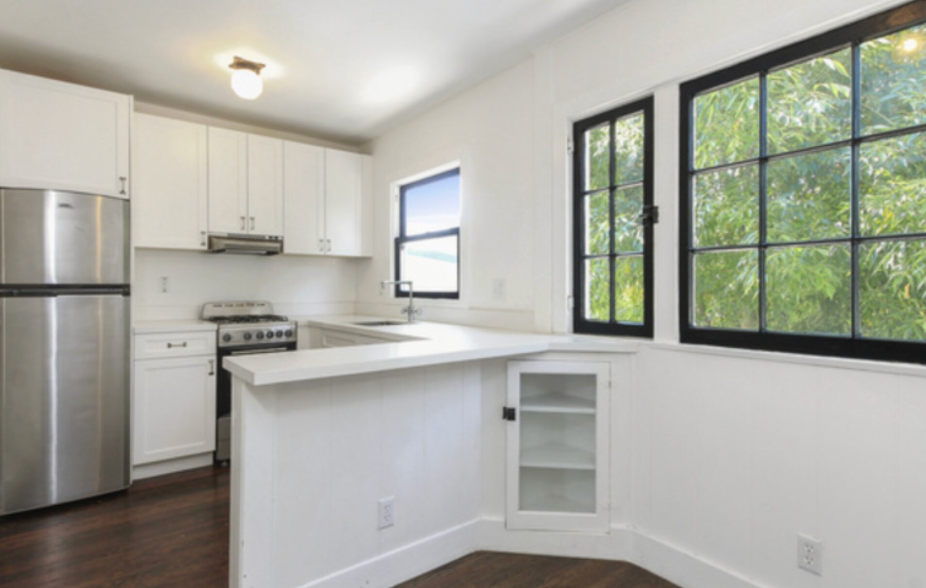 Building Photo - 409 Wheeling Way