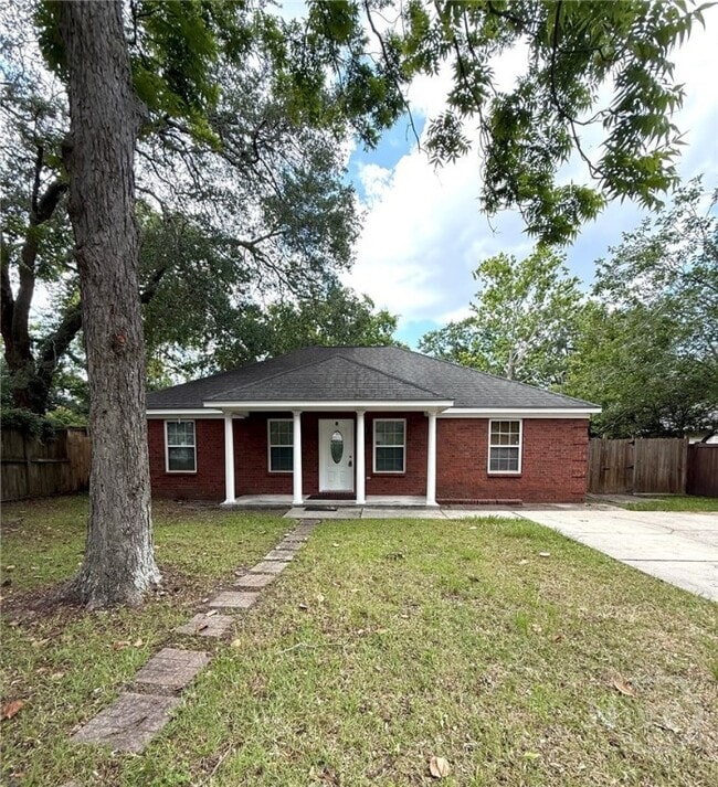 Primary Photo - 209 Screven Ave