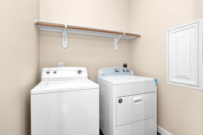 Building Photo - 3129 Molly Dr