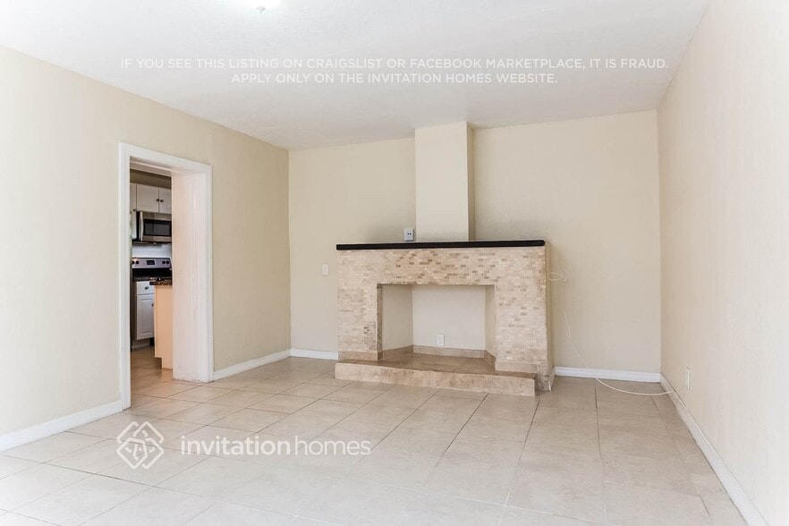 Building Photo - 5576 Souchak Dr