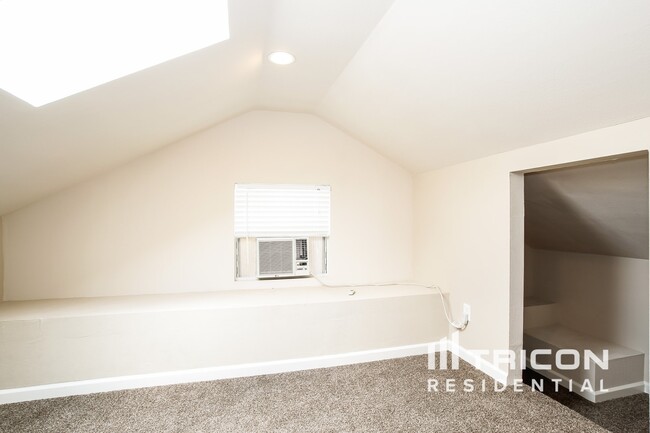 Building Photo - 12318 Flaxen Dr