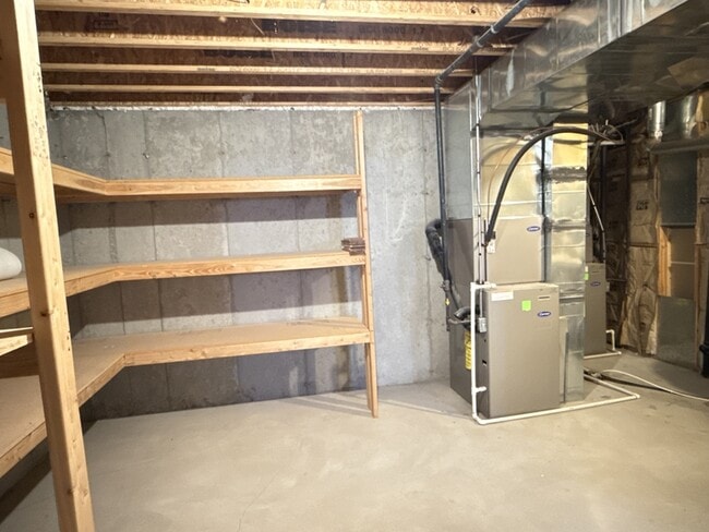 Building Photo - 14328 S Log Home Ln