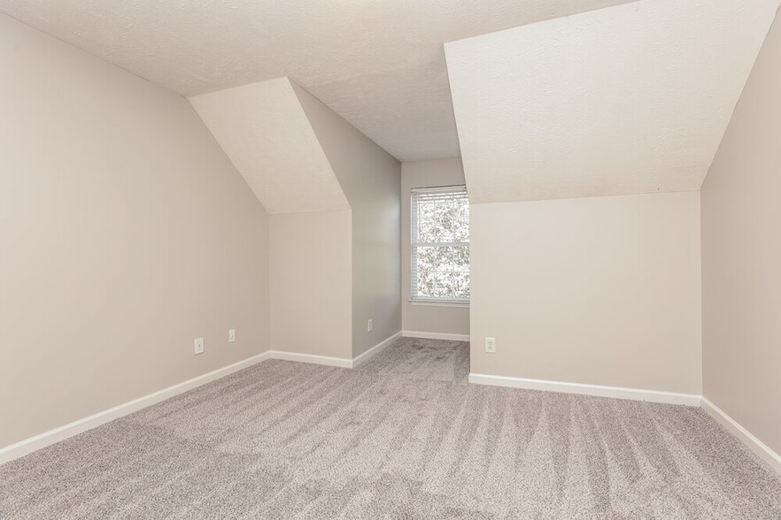 Building Photo - 149 Howard Woody Dr