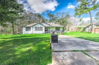 Building Photo - 24019 Rolling Timbers St