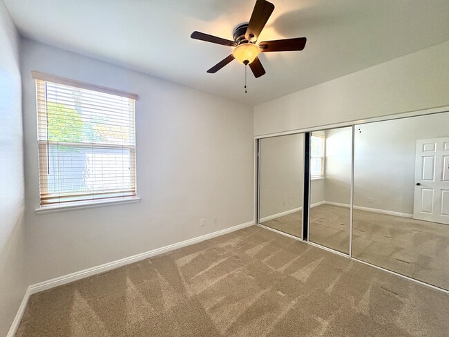 Building Photo - 6071 Paseo Pradera