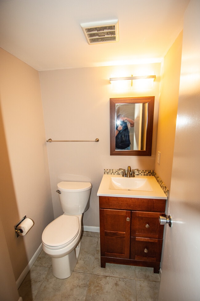 Guest Bath with tiled floor - 115 Beechnut St
