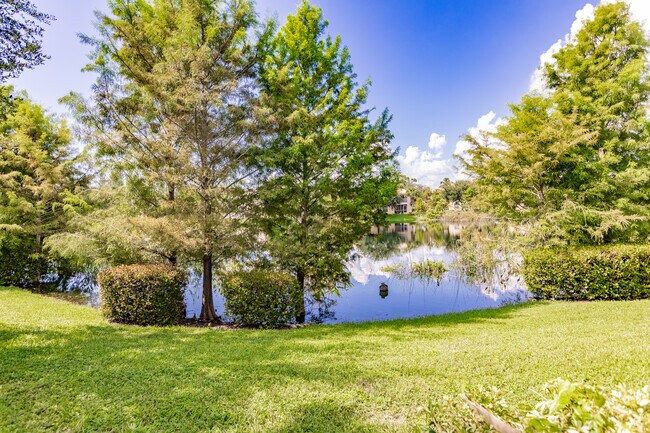 Building Photo - 27500 Palmesta Circle