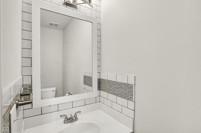 Building Photo - 14314 Leland Muse