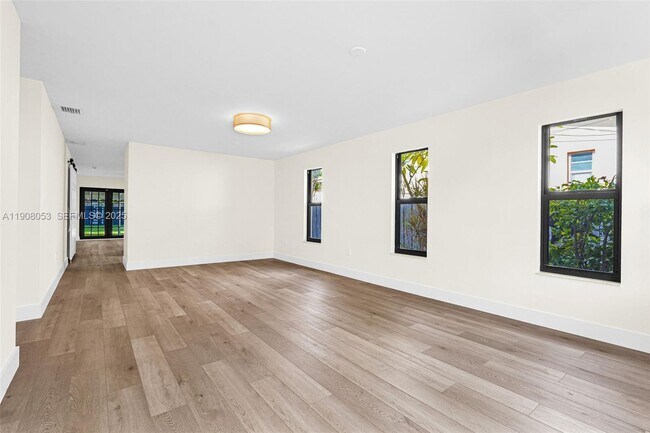 Building Photo - 136 NW 53rd St