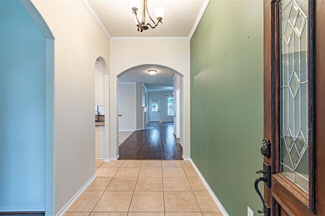 Building Photo - 17911 Serene Shore Dr