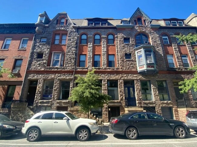 Building Photo - 1021 St Paul St