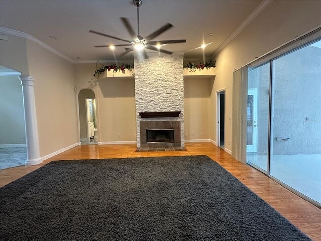Building Photo - 3637 Rothbury Dr