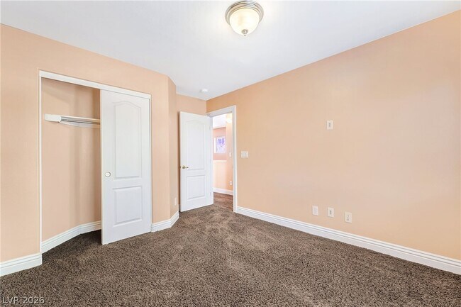 Building Photo - 9151 Sunken Meadow Ave