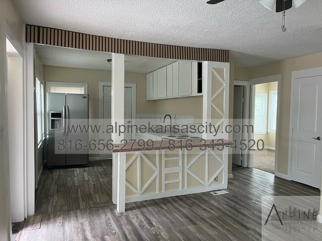 Building Photo - 3 Bedroom NE Home