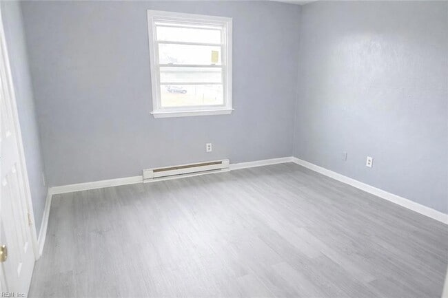 Building Photo - 811 Randolph St