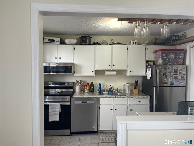 Building Photo - 1283 Hope St