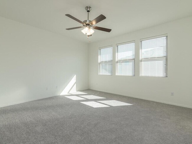 Building Photo - 9113 Garnet Dr
