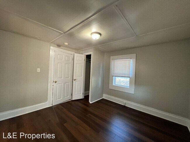 Building Photo - 2 br, 1 bath House - 2402 S. York Road