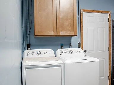 Building Photo - Cozy Updated Home Near Beaches, Shops & BayCare Ballpark