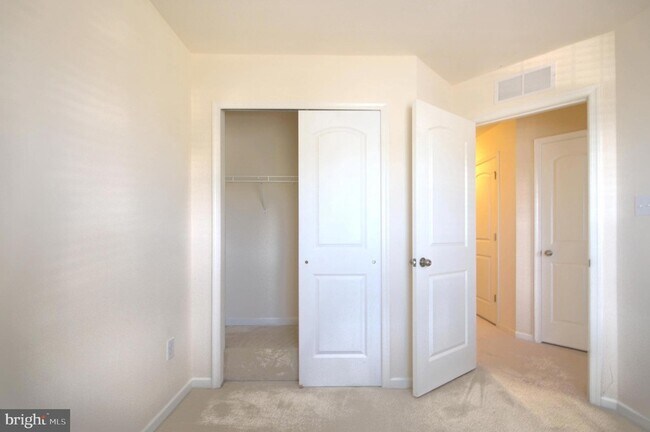 Building Photo - 58 Iron Gate Rd