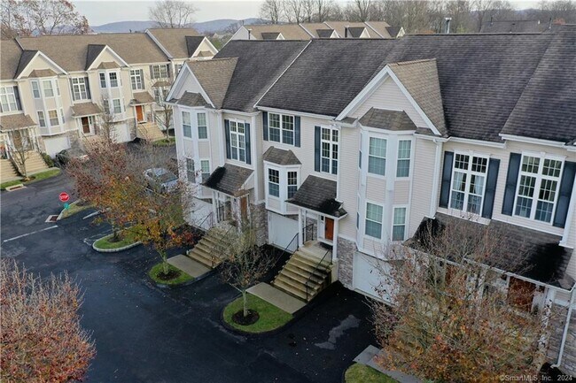 Building Photo - 1302 Briar Woods Ln