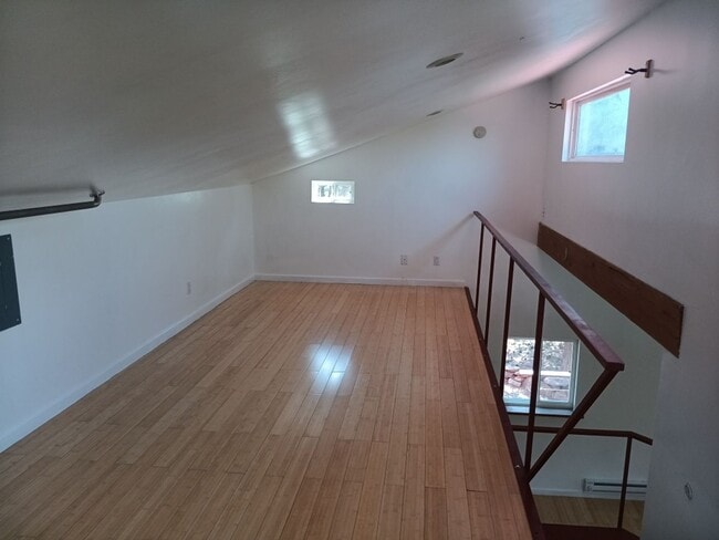 Building Photo - COZY HOME IN THE BEAUTIFUL TOWN OF TIJERAS | Showings available NOW!!