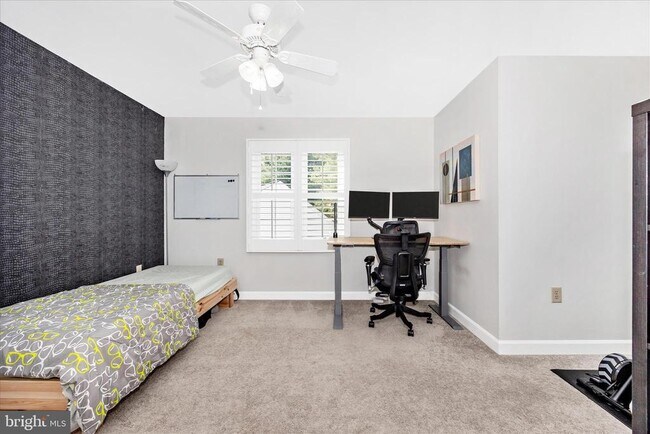 Building Photo - 2465 Bear Den Rd