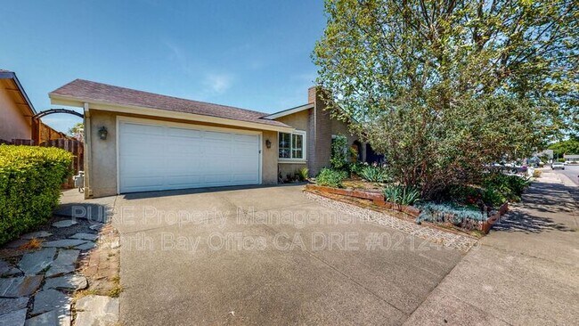 Building Photo - 1321 Berrydale Dr