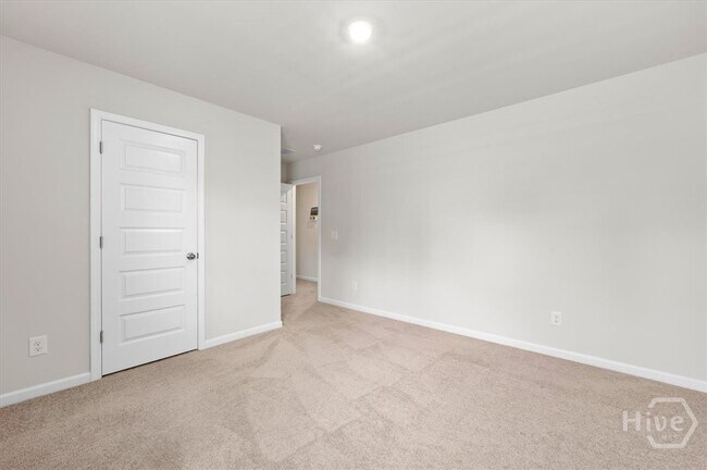 Building Photo - 142 Bottlebrush Dr