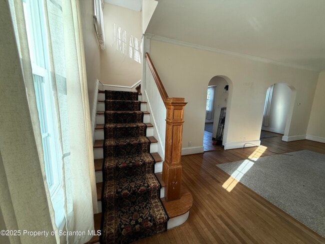 Building Photo - 301 Monument Ave