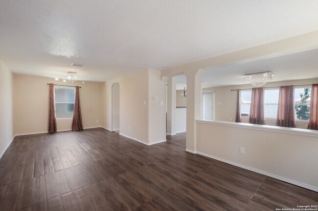 Building Photo - 9214 Pacific Maple