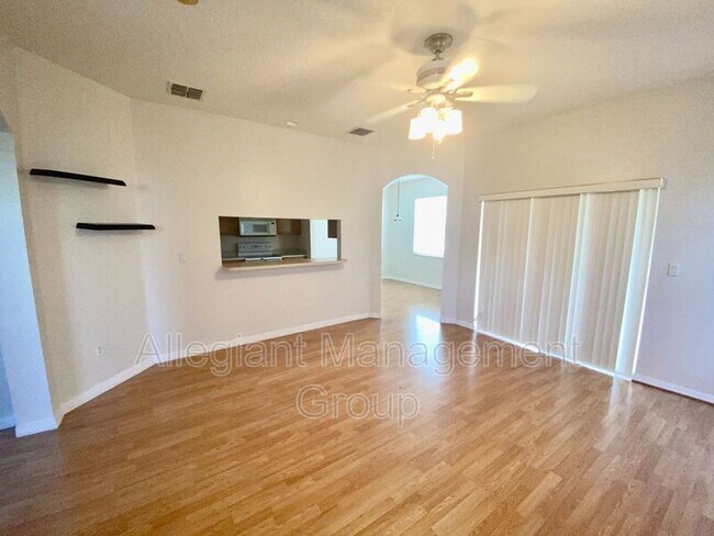 Building Photo - 4320 Paradise Cove Ct