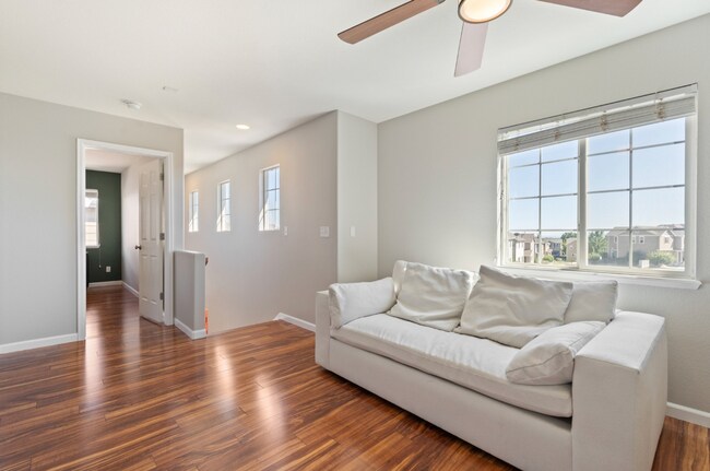Building Photo - Low-Maintenance Living in Colorado Springs...