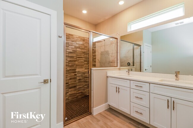 Building Photo - 258 Big Sioux Dr