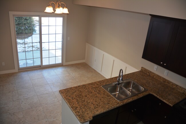 Dining Area - 6250 Windemere Ln