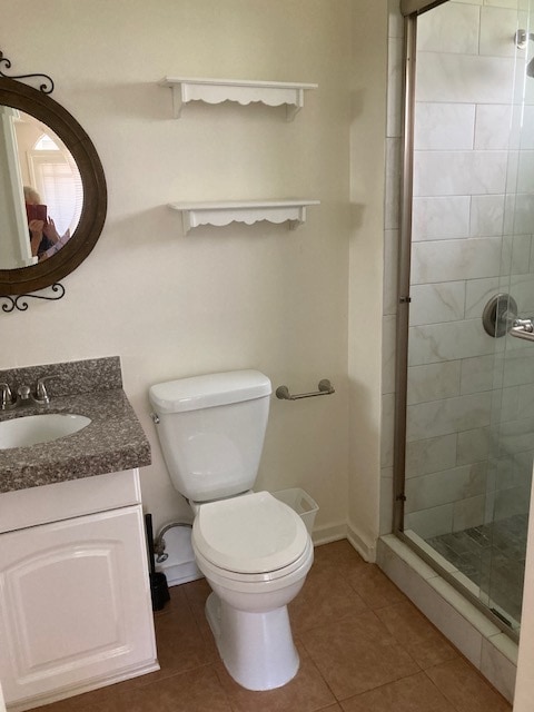 Bathroom front 2nd floor - 815 N Mansfield Ave