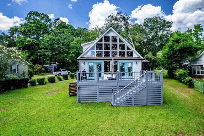 Building Photo - 105 Sportsman Cir NE