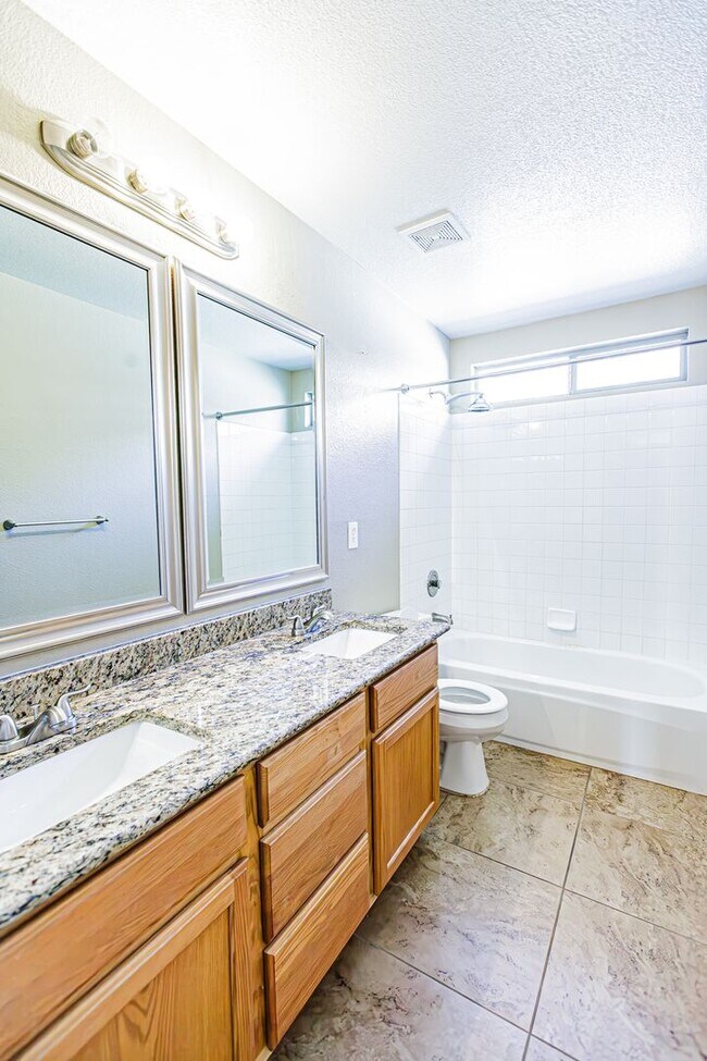 Building Photo - 8952 Quarrystone Way